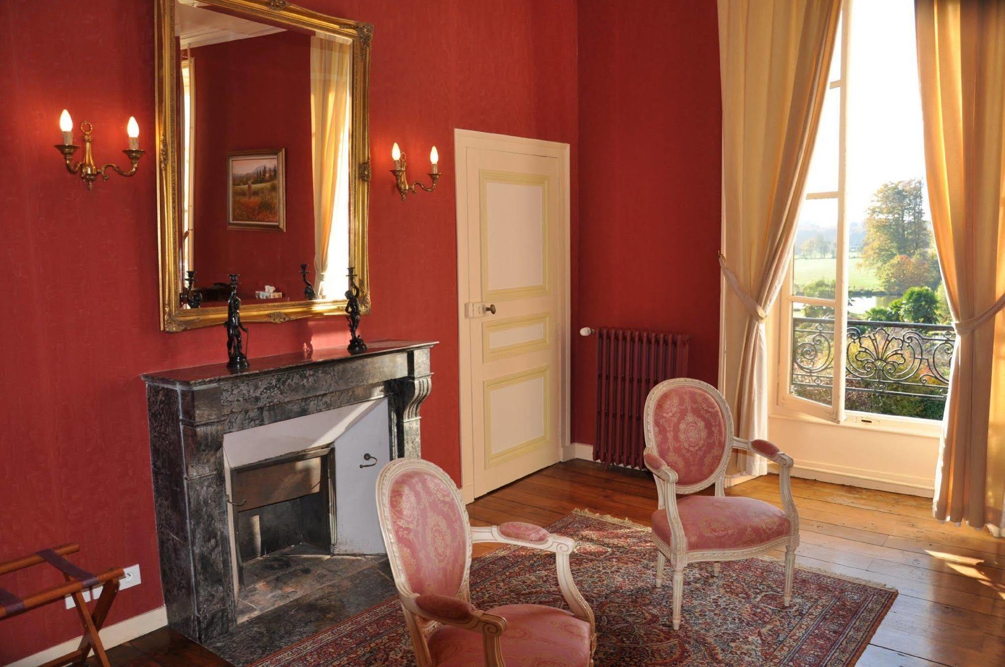 Appartement Ch\u00E2teau de la Folti\u00E8re à Saint-Germain-en-Coglès Chambre photo